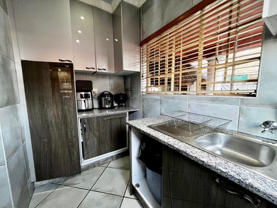 3 Bedroom Property for Sale in Safari Gardens North West